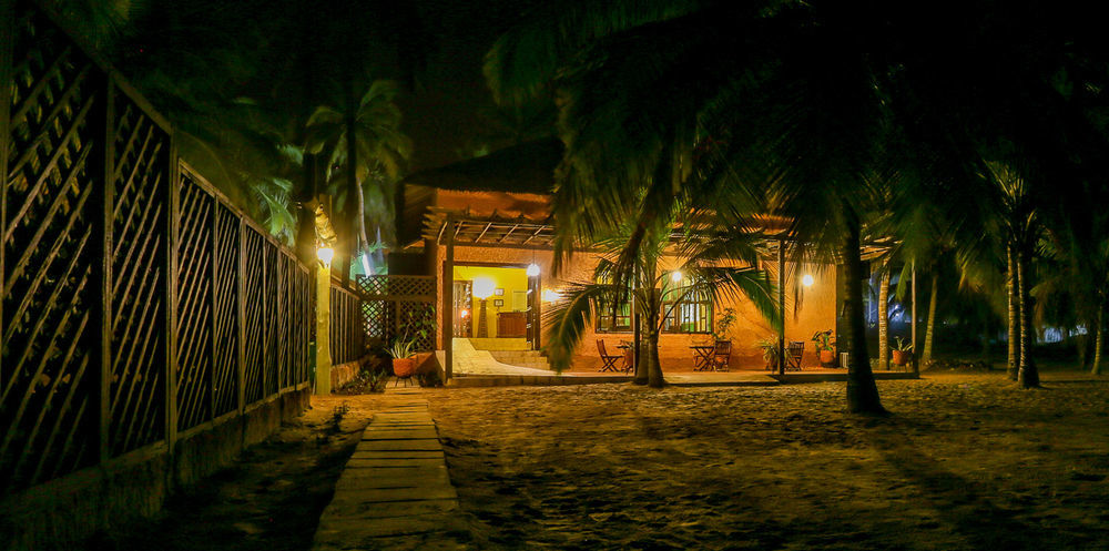 Anomabo Beach Resort Anomabu Exterior foto